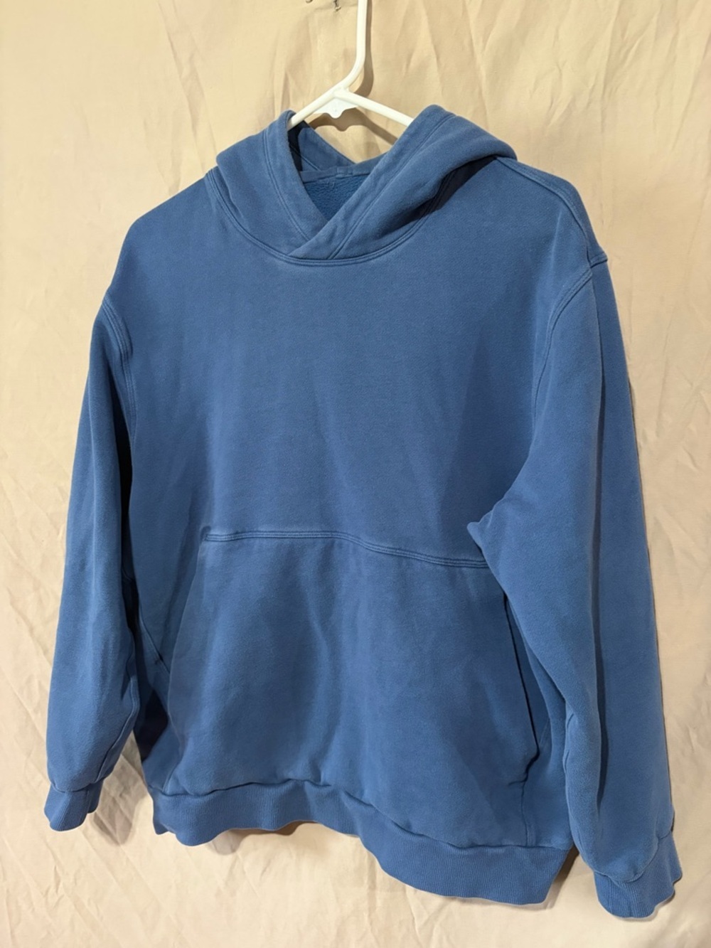 Lululemon sweatshirt